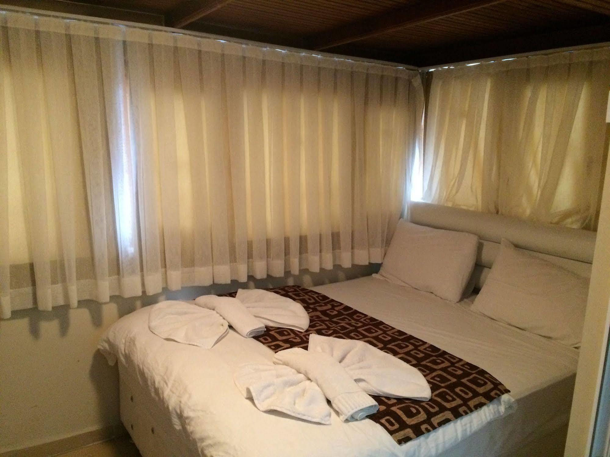 Black Bird Suite Hotel Istanbul Eksteriør billede